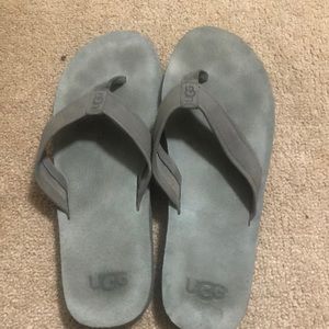 Men’s ugg flip flops